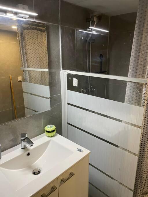 Appartement Confortable - Opera - Place De La Madeleine - Saint Martin - 4 Pers 파리 외부 사진